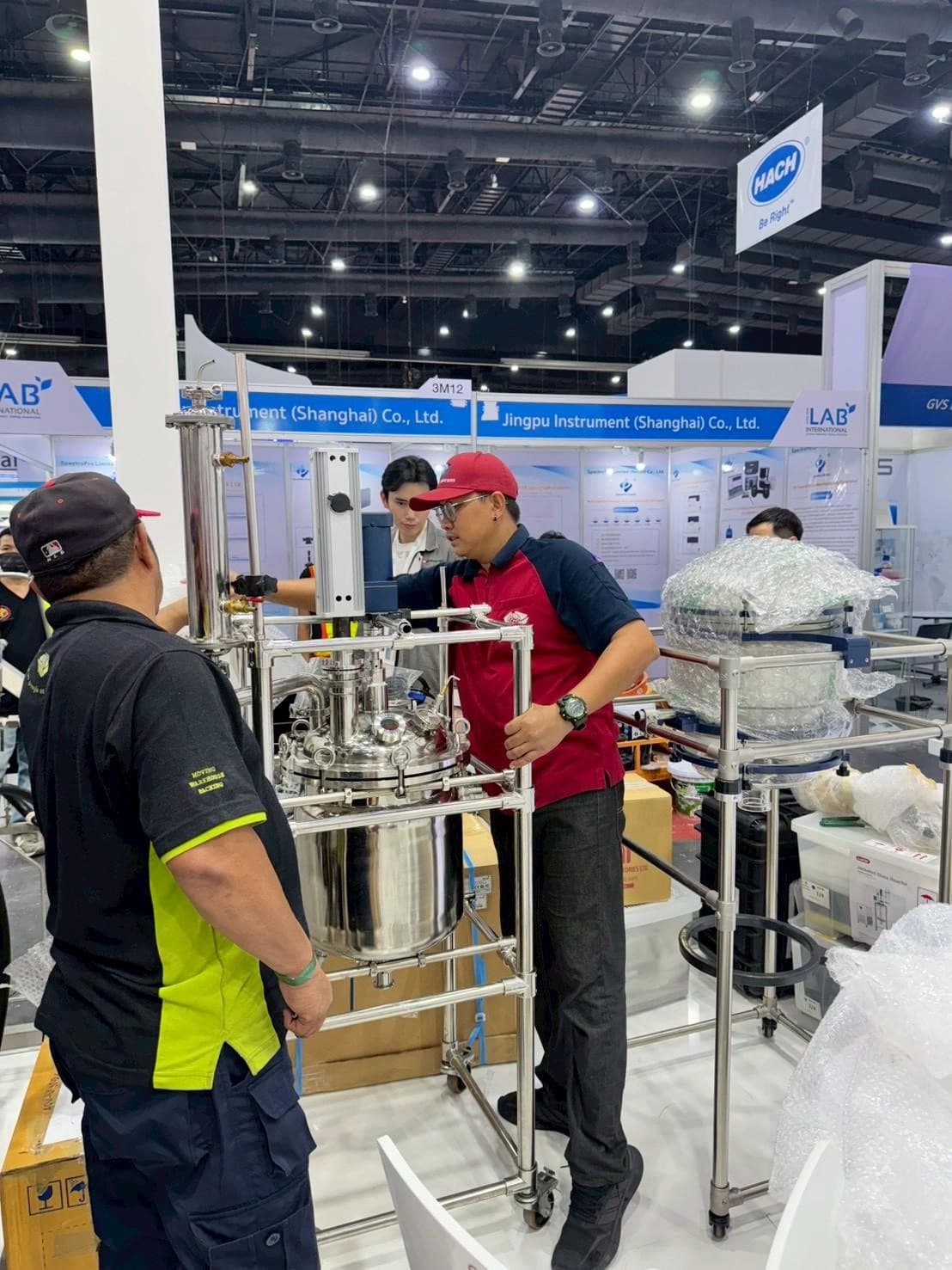 บริการขนย้ายสินค้าเข้างานโชว์ งานแสดงสินค้า