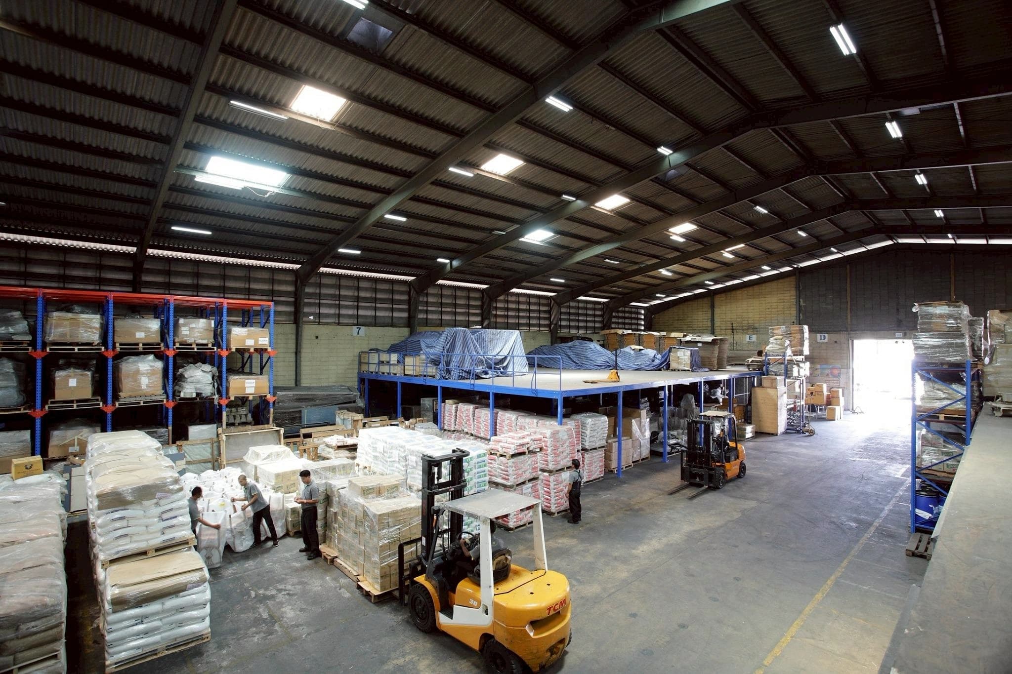 คลังสินค้าให้เช่า Seabra Movers 4